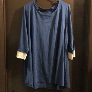 Shirt with 3/4 length lace trimmed sleeves